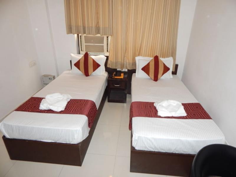 Hotel Siam International 德里 外观 照片