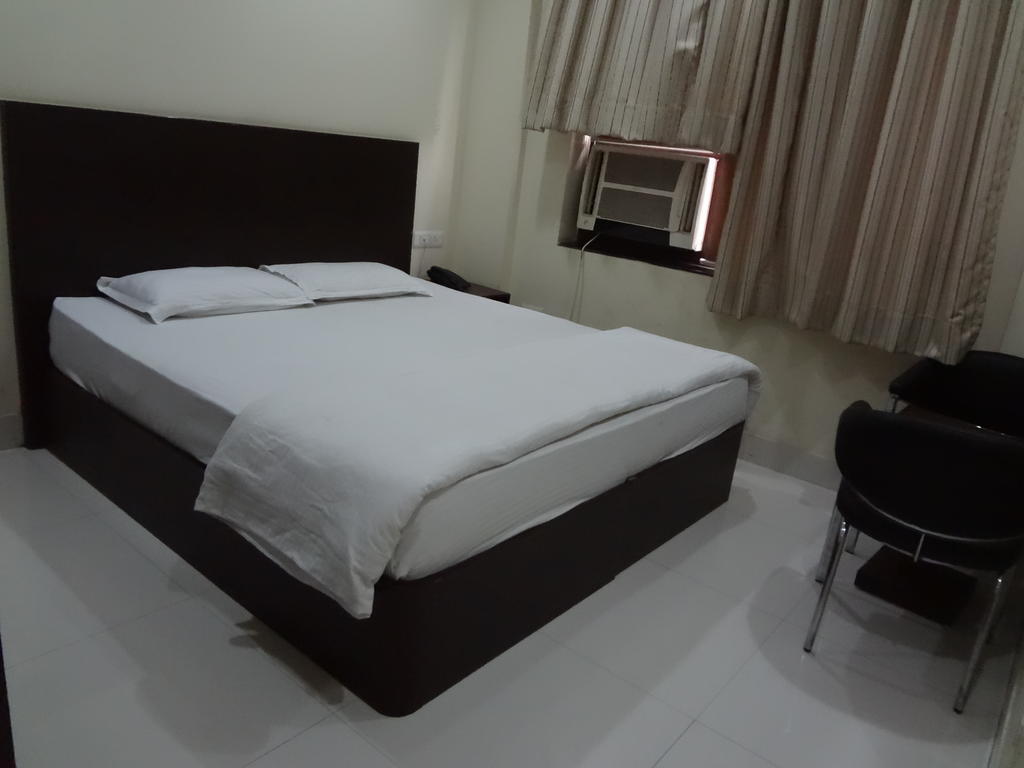 Hotel Siam International 德里 外观 照片