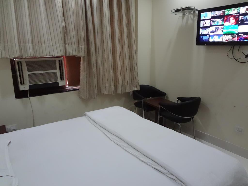 Hotel Siam International 德里 外观 照片