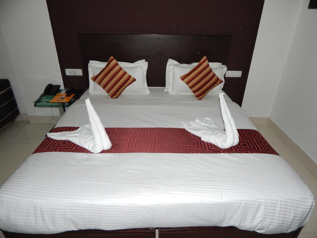 Hotel Siam International 德里 外观 照片