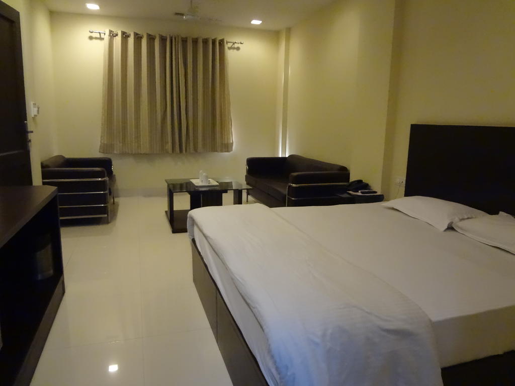 Hotel Siam International 德里 客房 照片