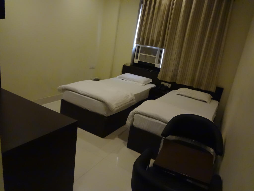 Hotel Siam International 德里 客房 照片