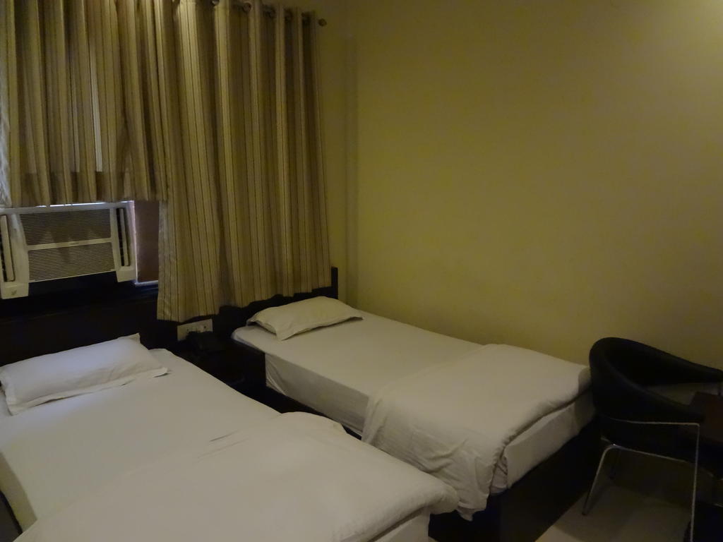 Hotel Siam International 德里 客房 照片